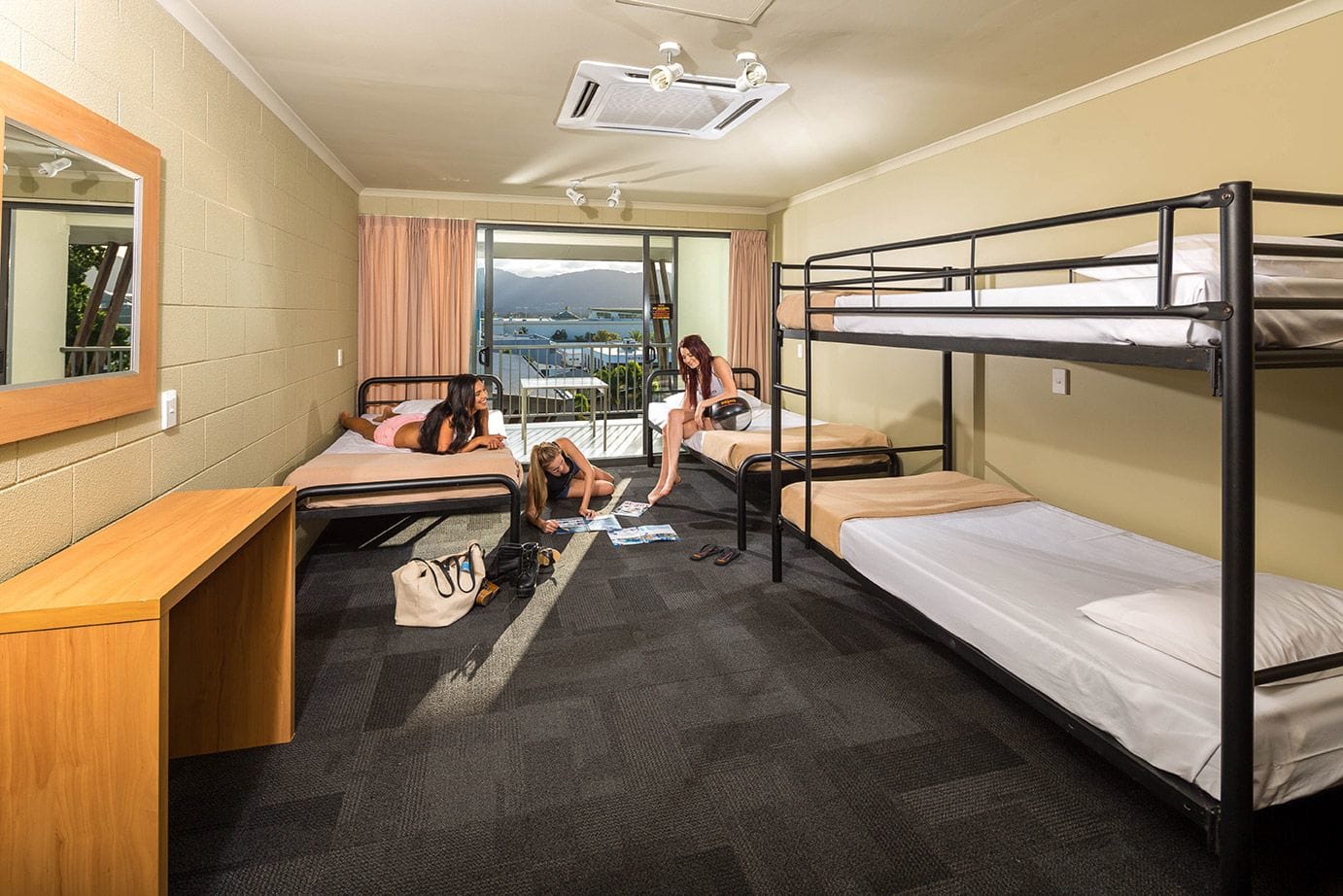 Gilligan's Backpackers Resort