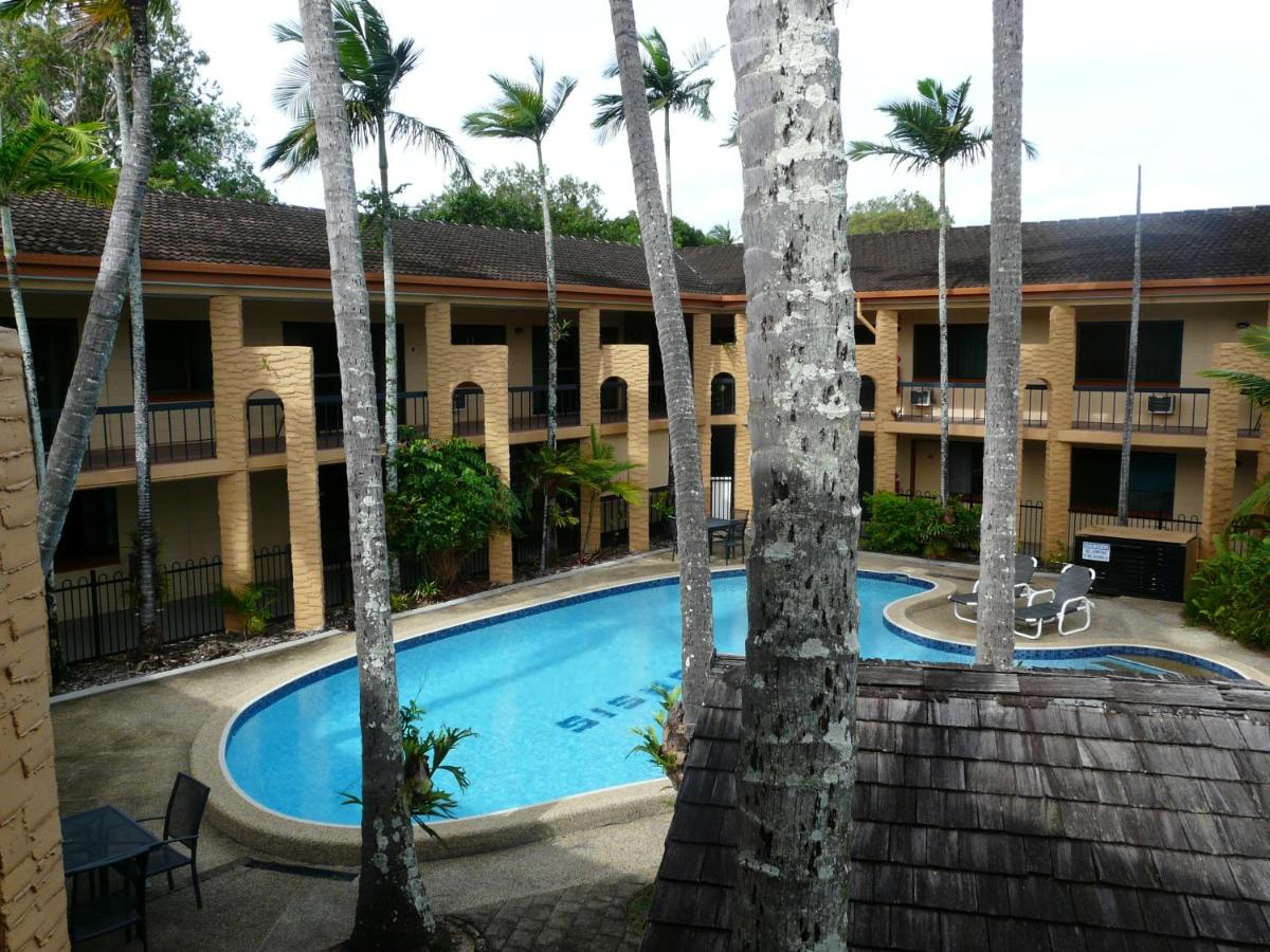 Oasis Inn