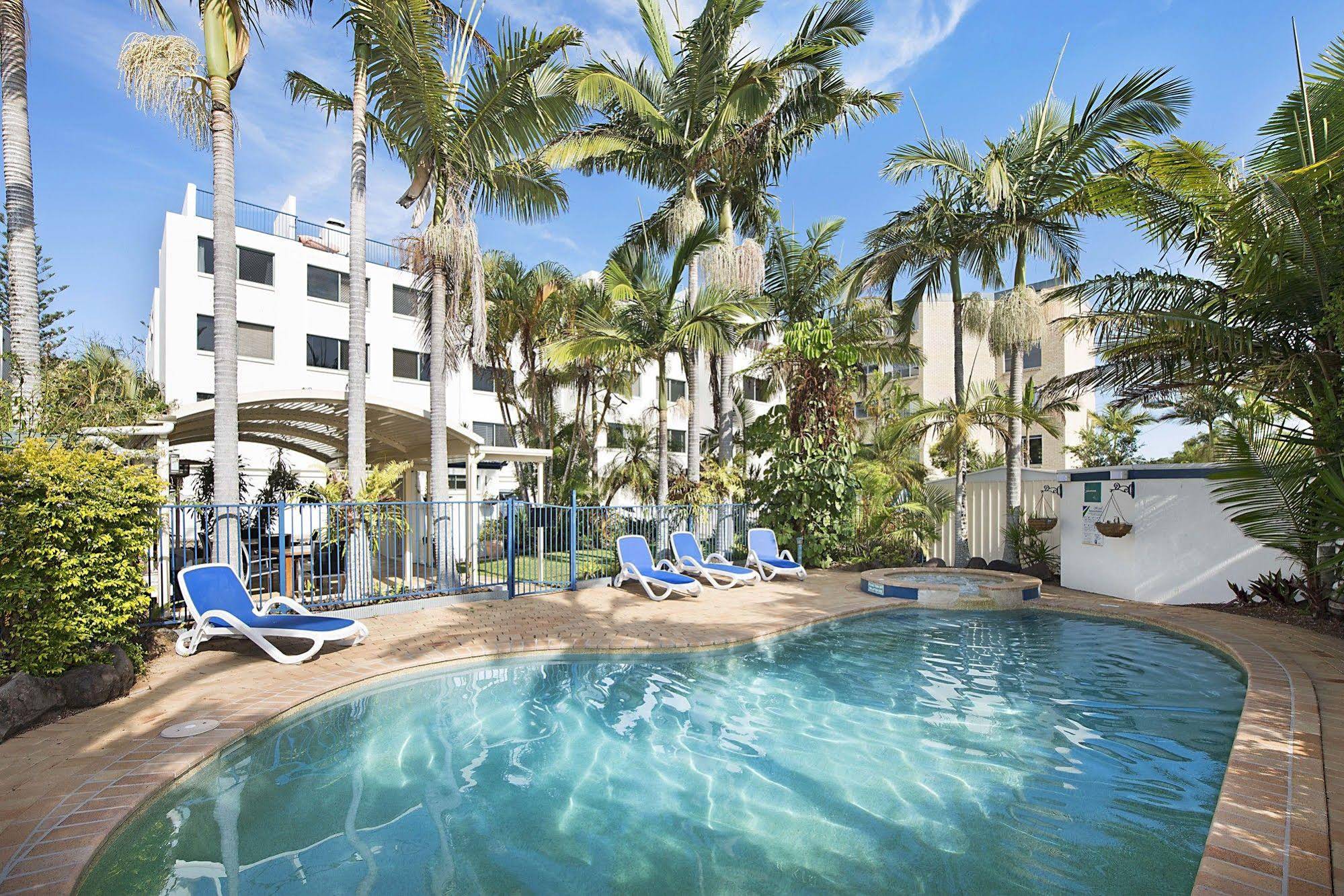 Fairseas Apartments