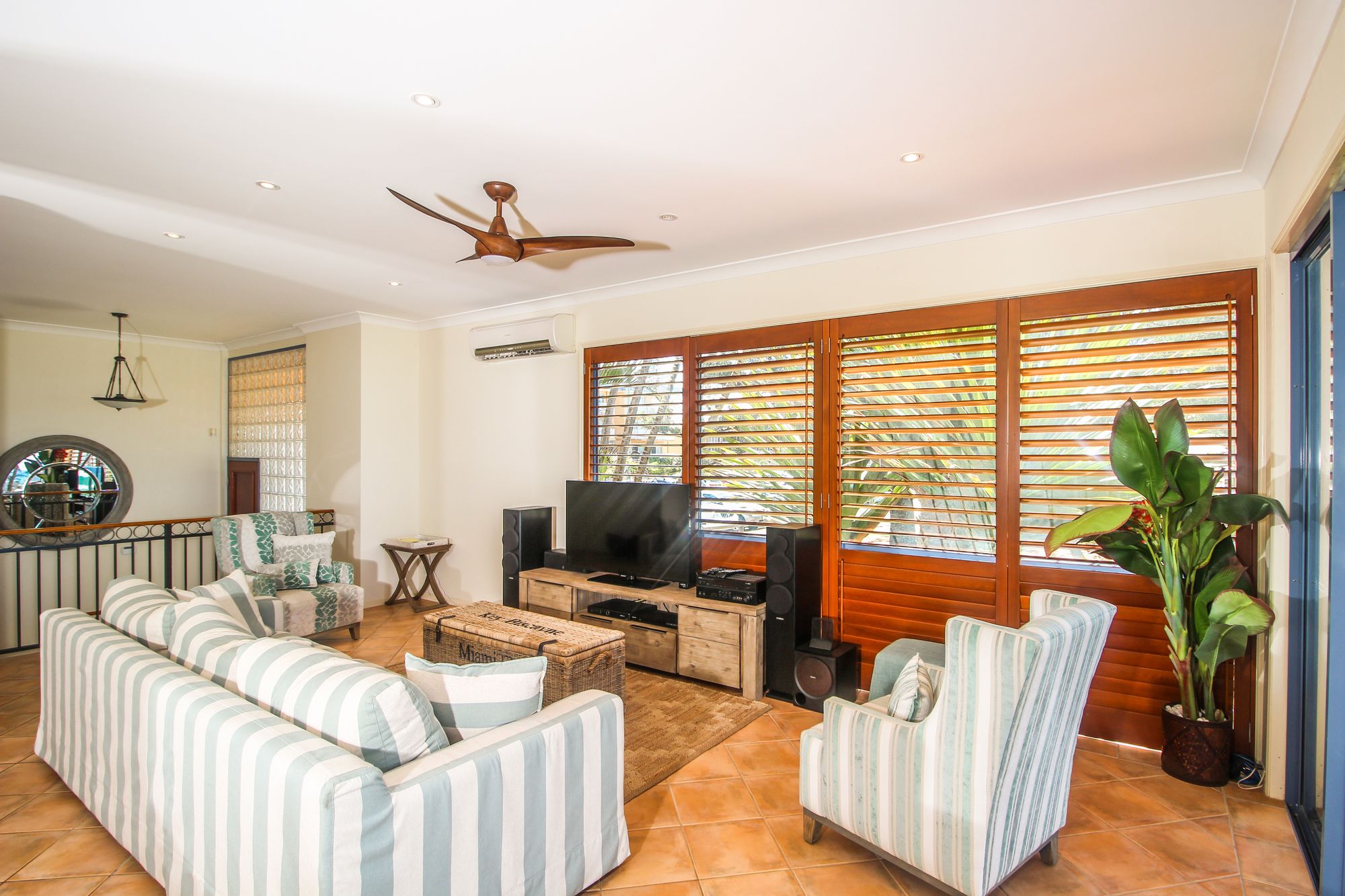 Absolute Beachfront Holiday House