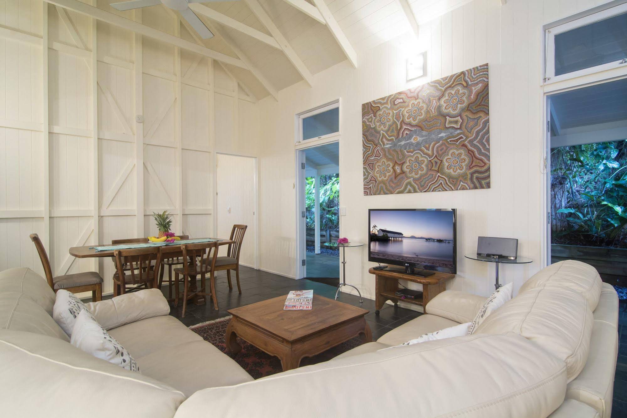 Port Douglas Cottage & Lodge