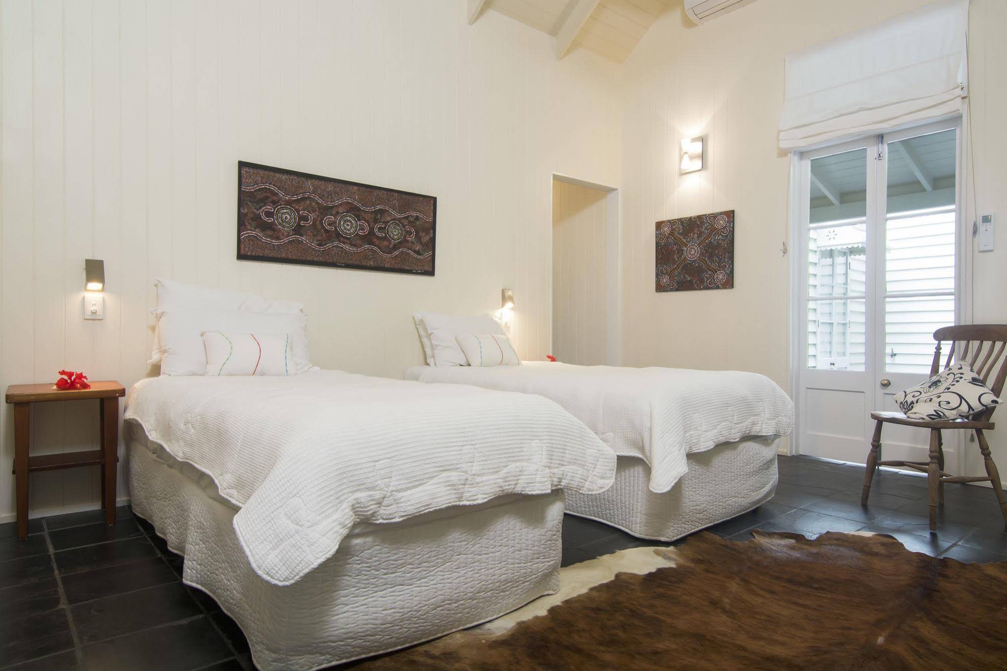 Port Douglas Cottage & Lodge