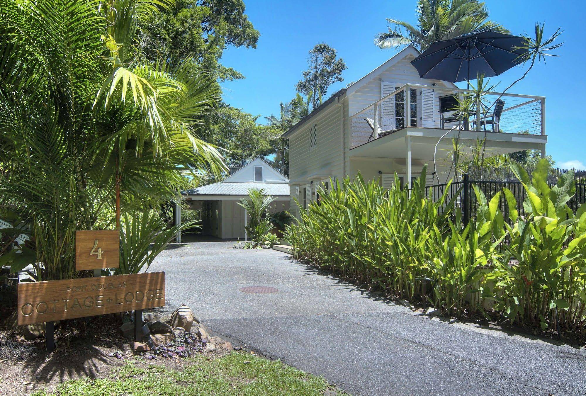 Port Douglas Cottage & Lodge