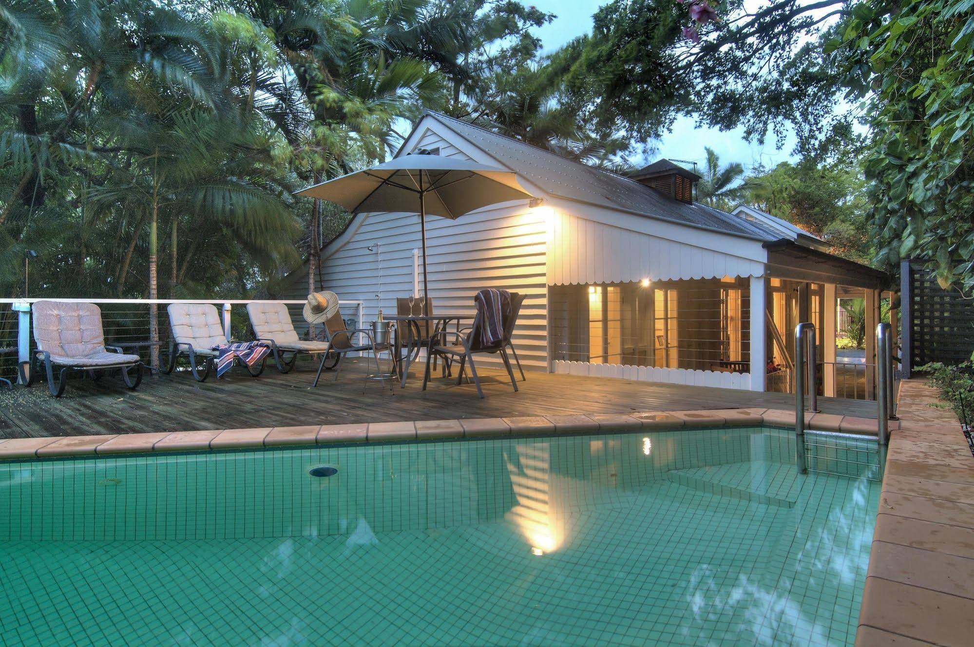 Port Douglas Cottage & Lodge