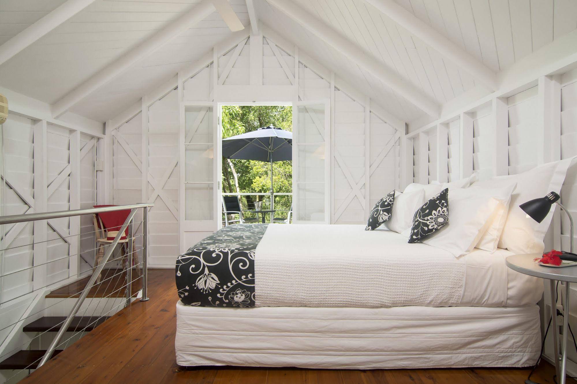 Port Douglas Cottage & Lodge