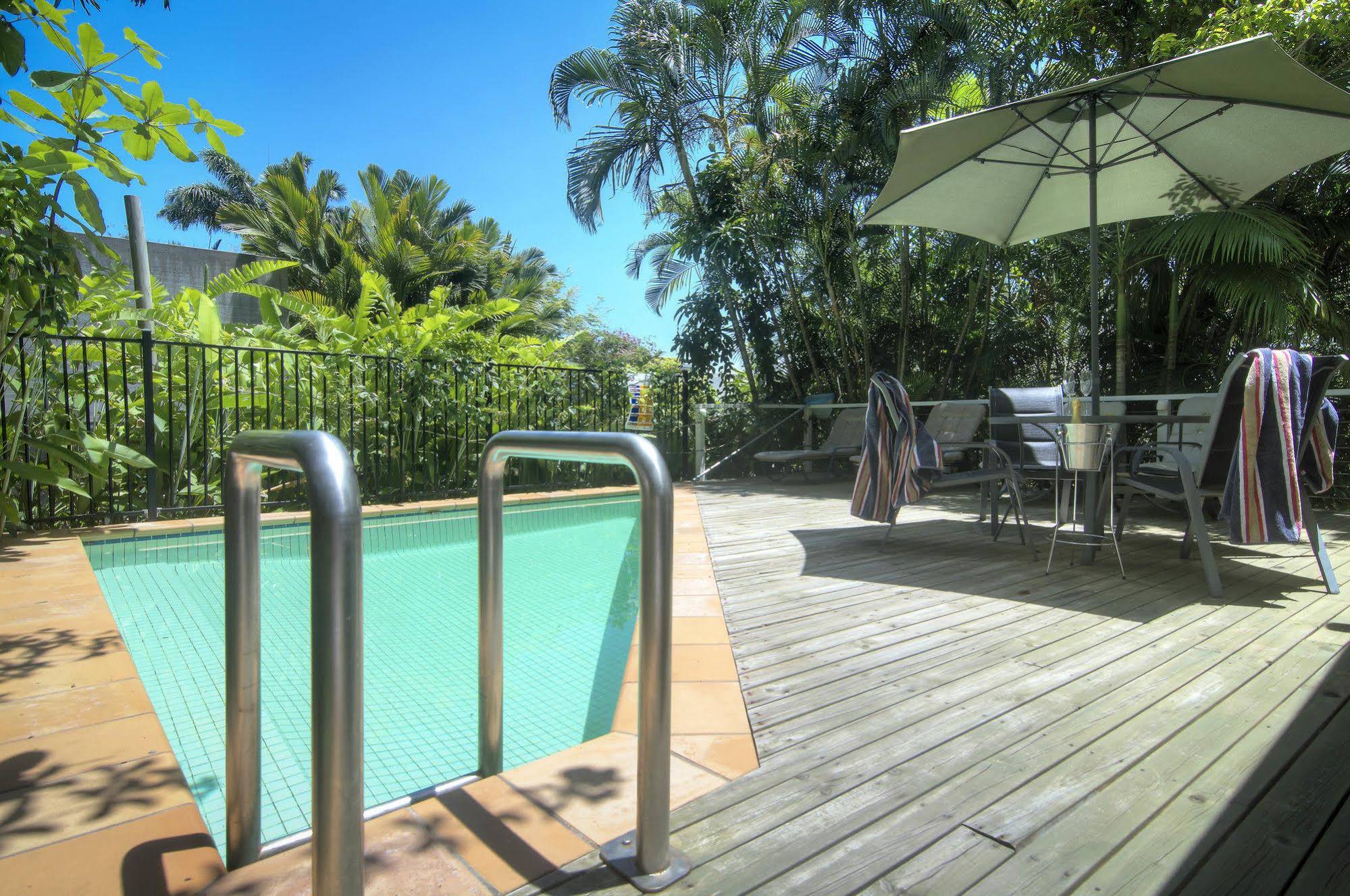 Port Douglas Cottage & Lodge