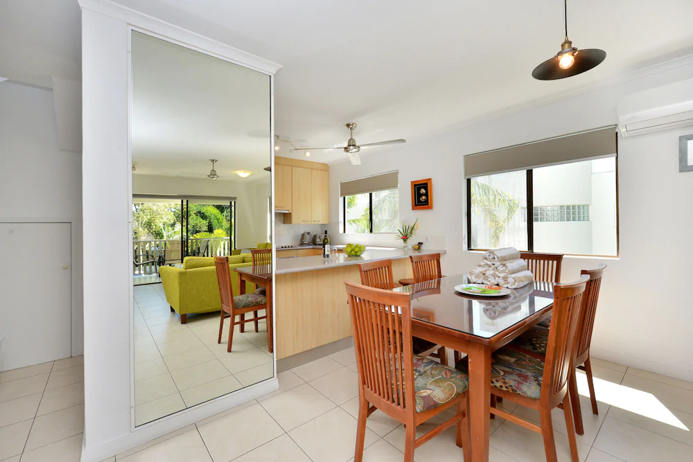 Tropical Reef Apartments