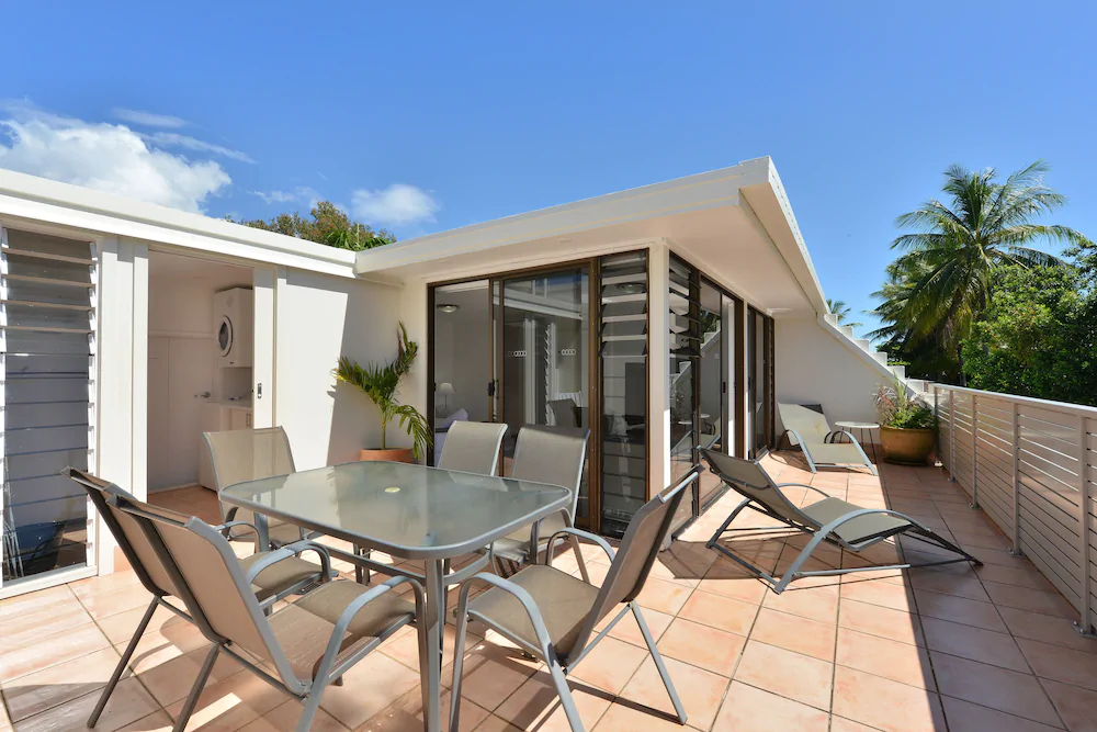 Tropical Reef Apartments
