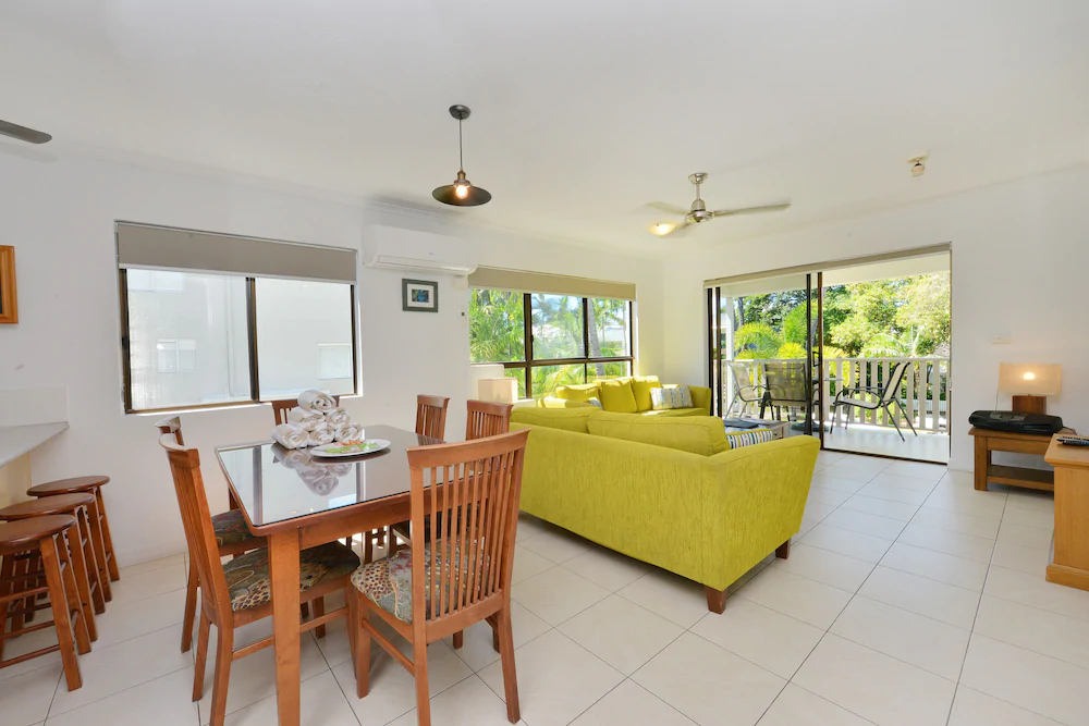 Tropical Reef Apartments