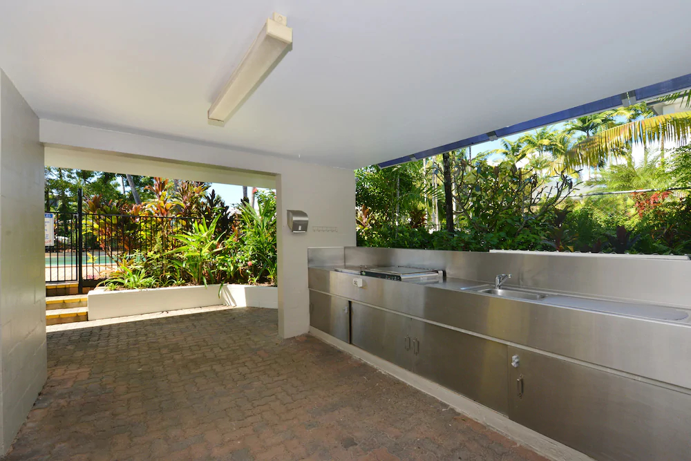 Tropical Reef Apartments