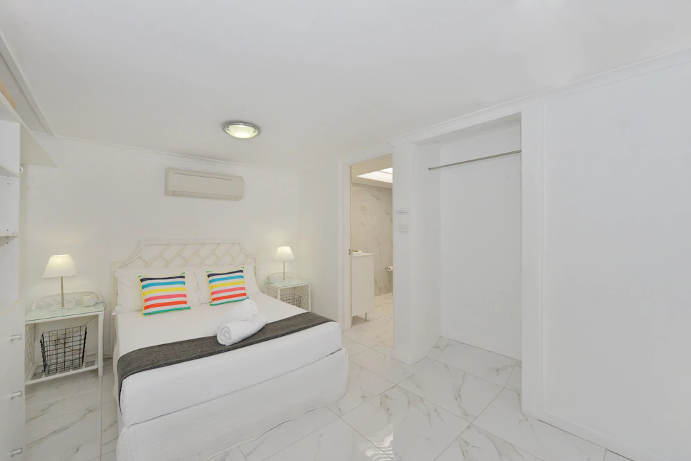 Tropical Reef Apartments