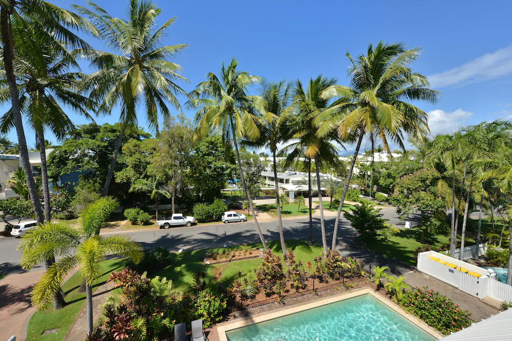 Tropical Reef Apartments