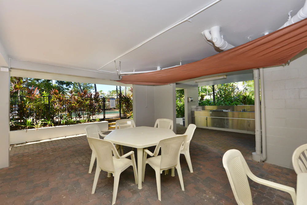 Tropical Reef Apartments