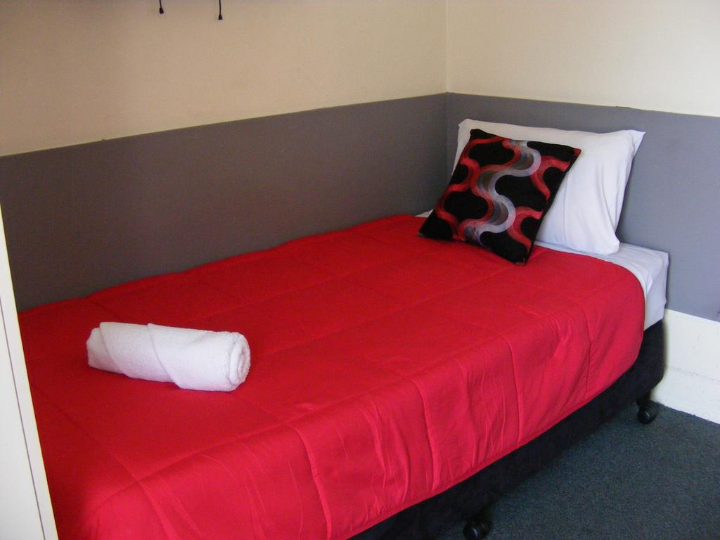 Motel Lodge