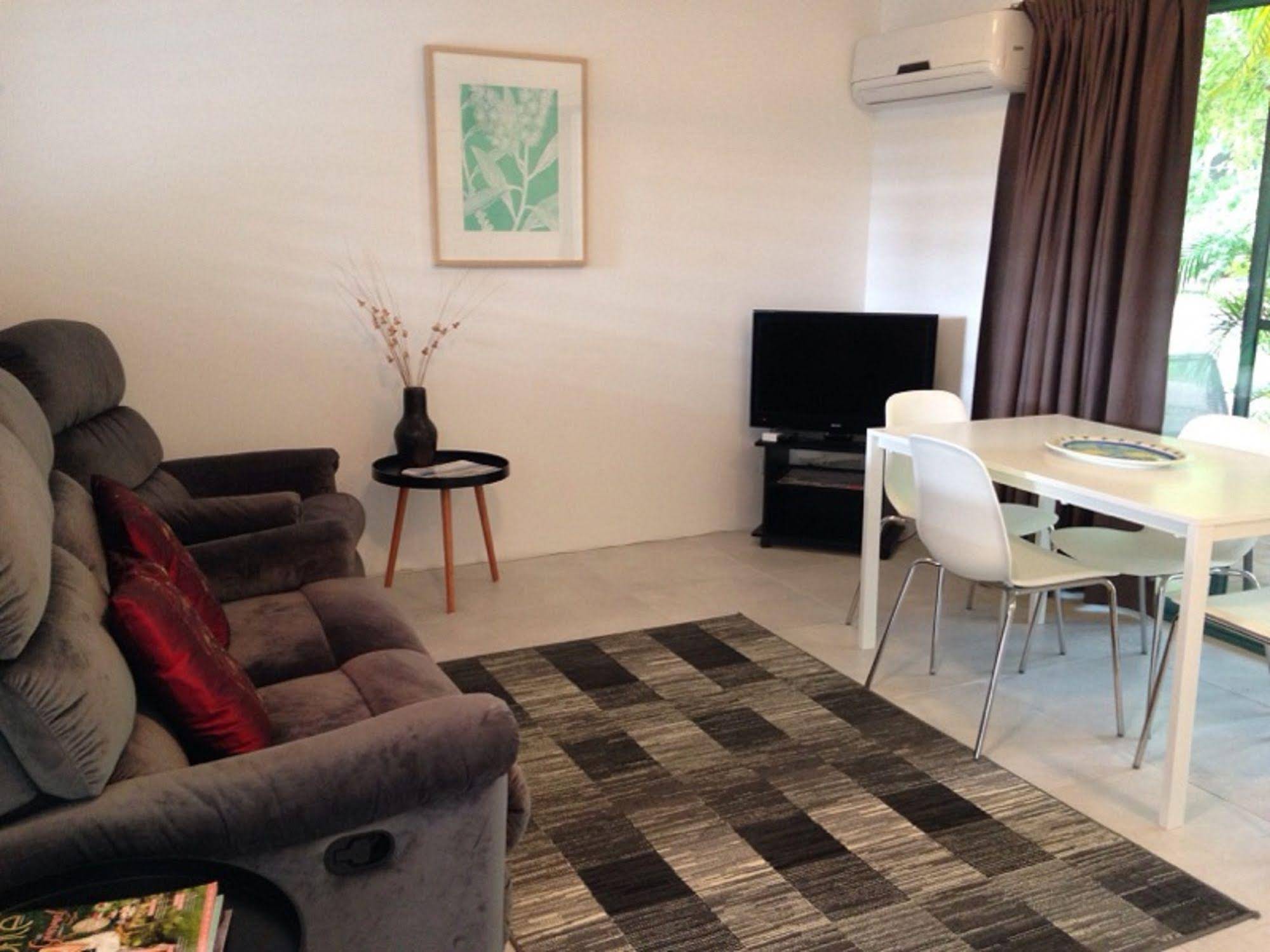 Chez Noosa Resort Motel