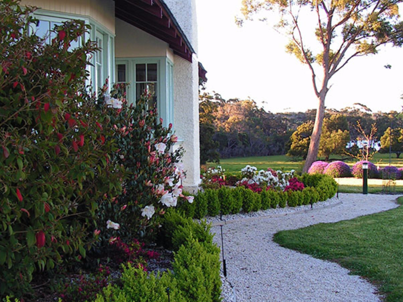 Kateland Manor Estate