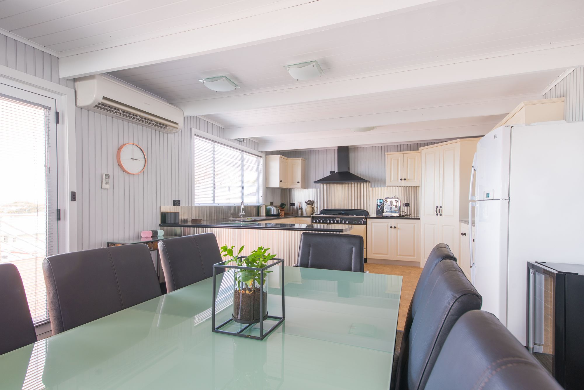 Bridport Holiday House