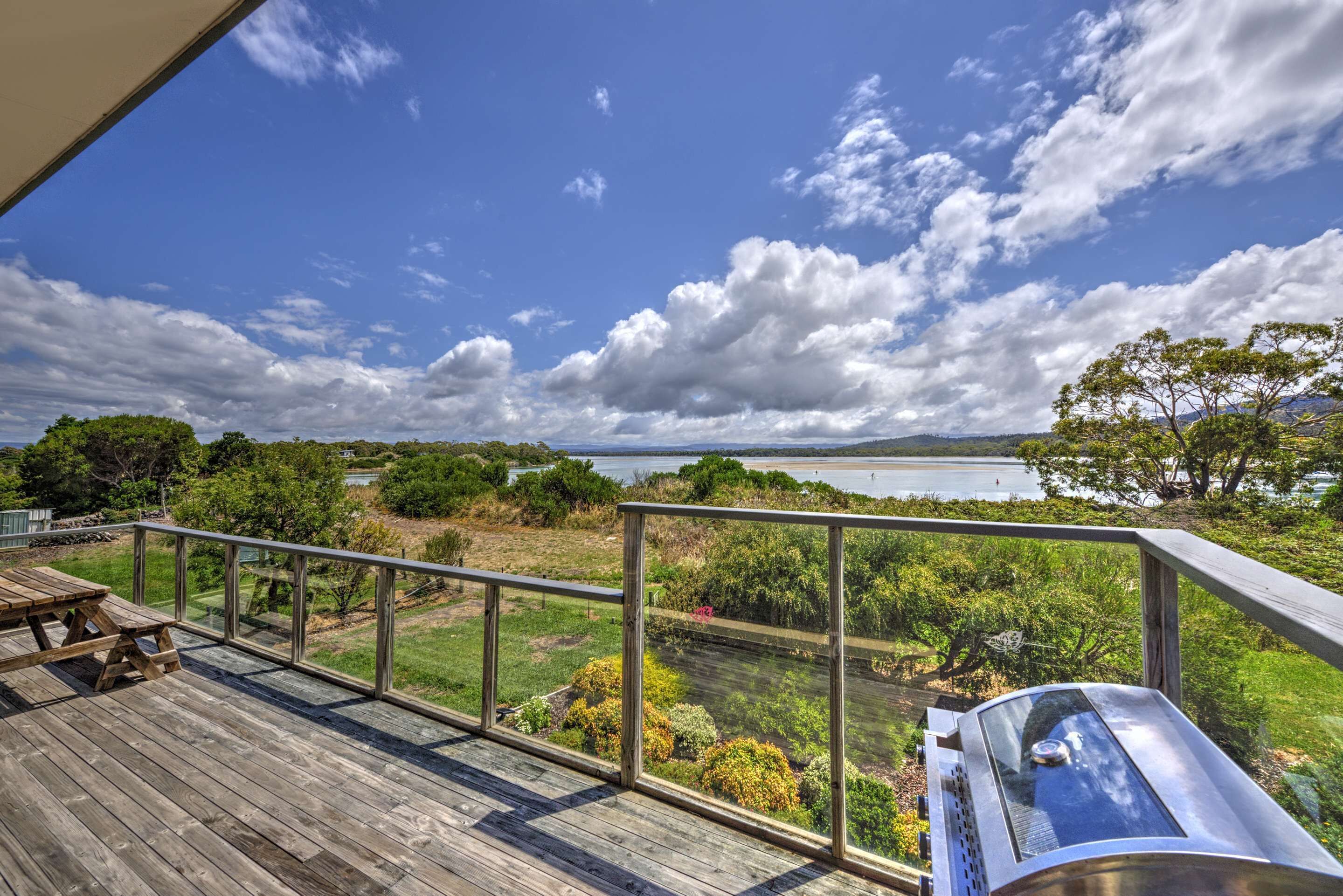 Swan Cove