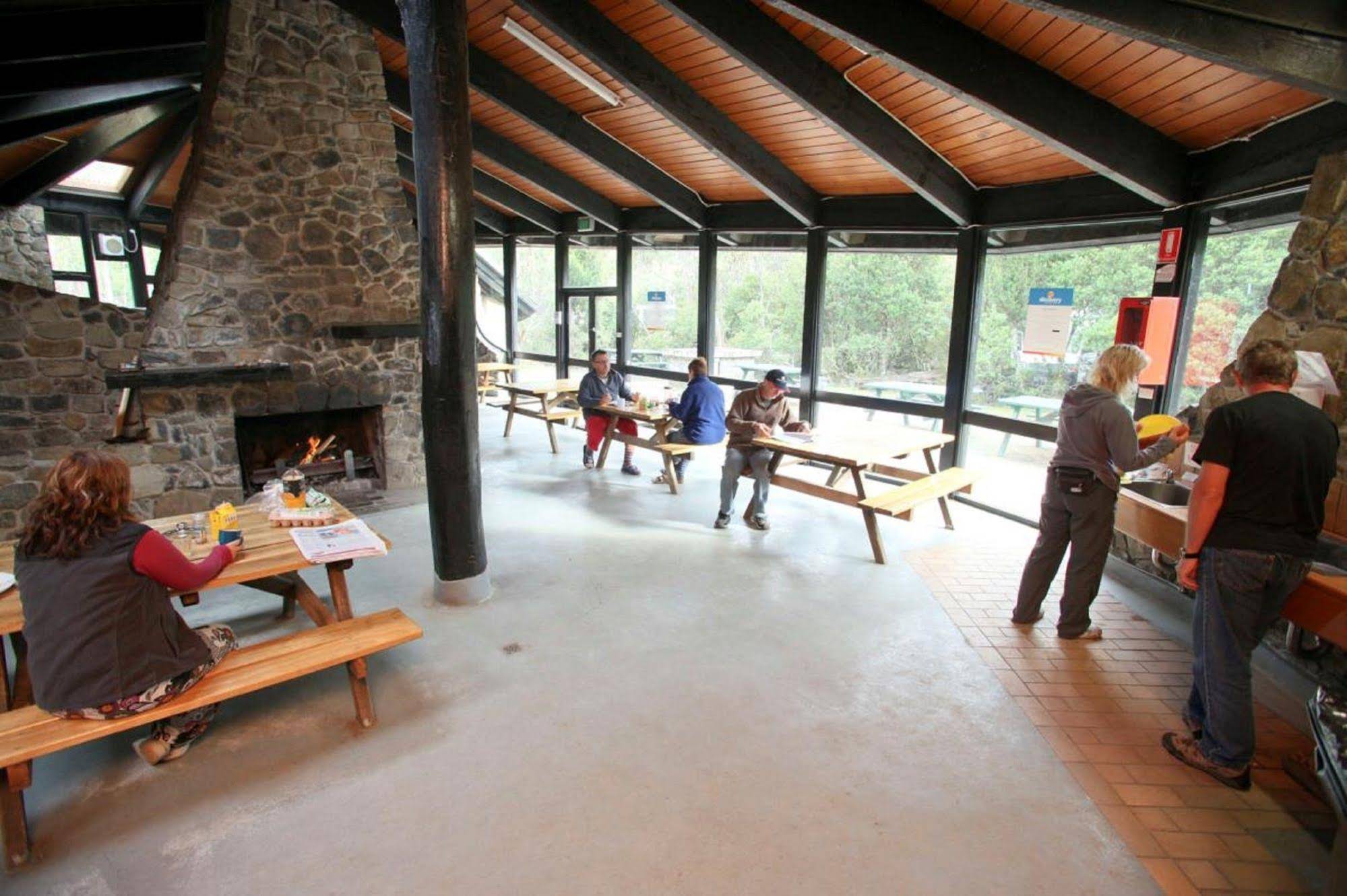 Cradle Mountain Holiday & Caravan Park