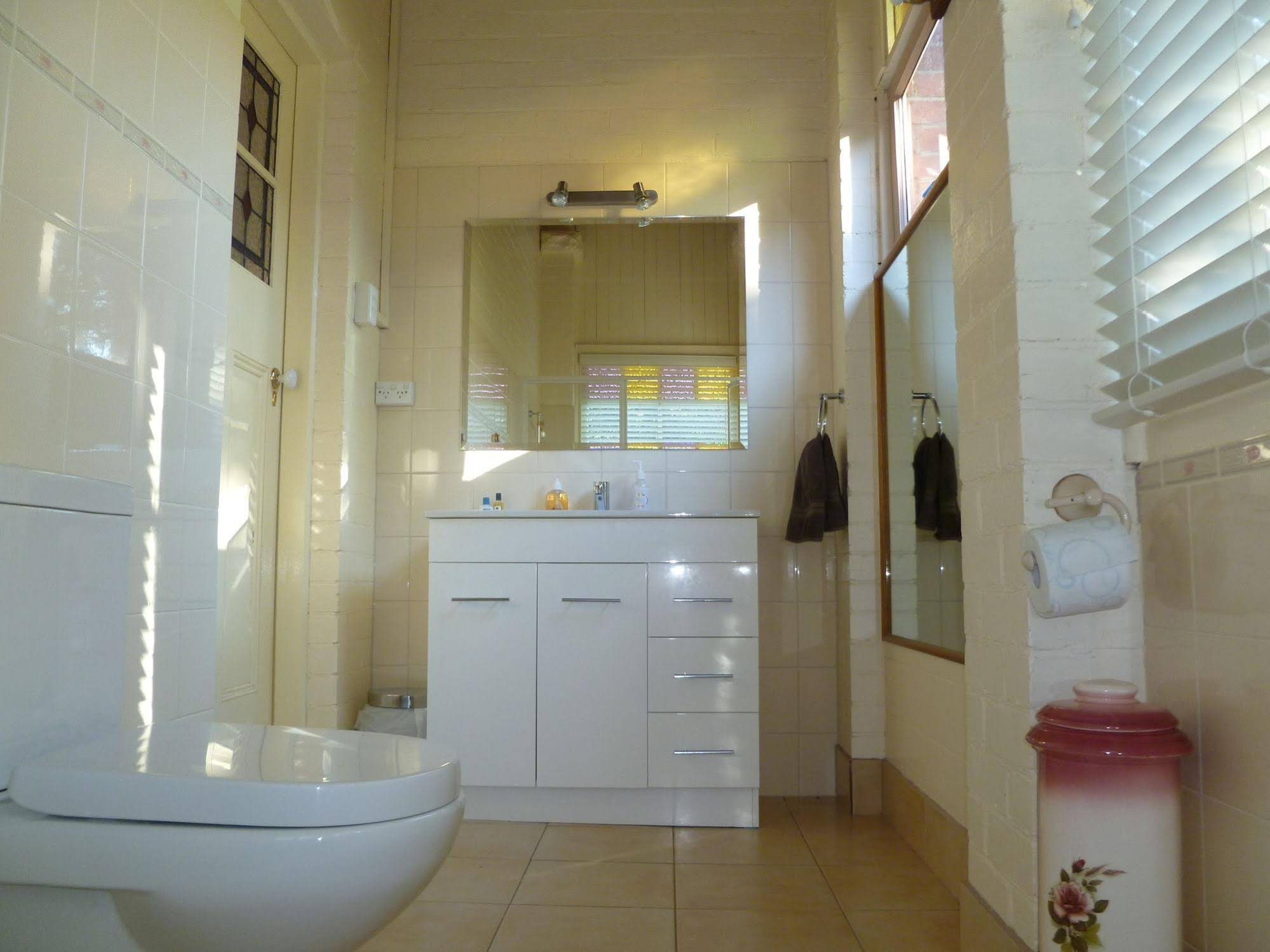 Donalea Bed and Breakfast & Riverview Apartment