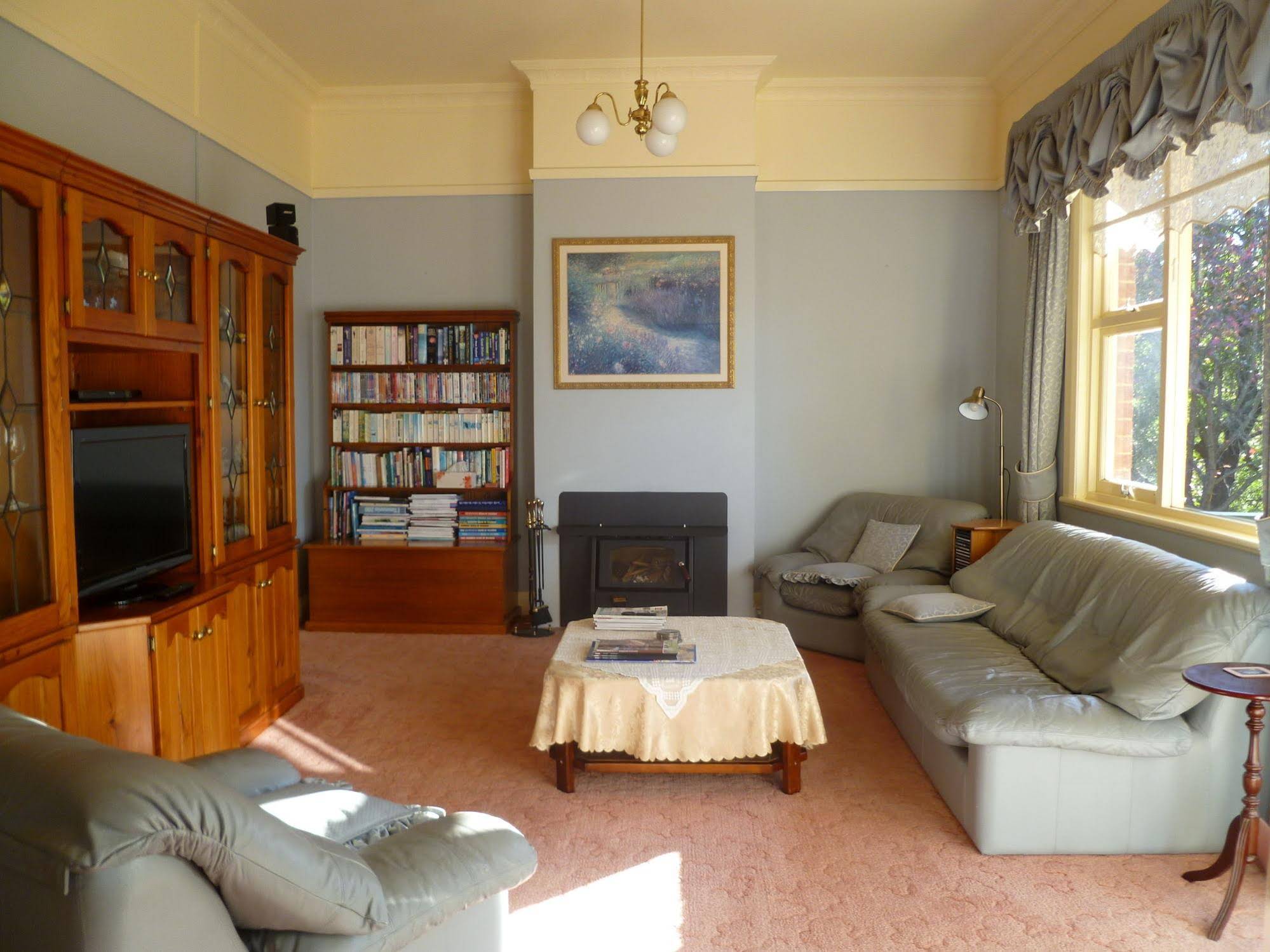 Donalea Bed and Breakfast & Riverview Apartment