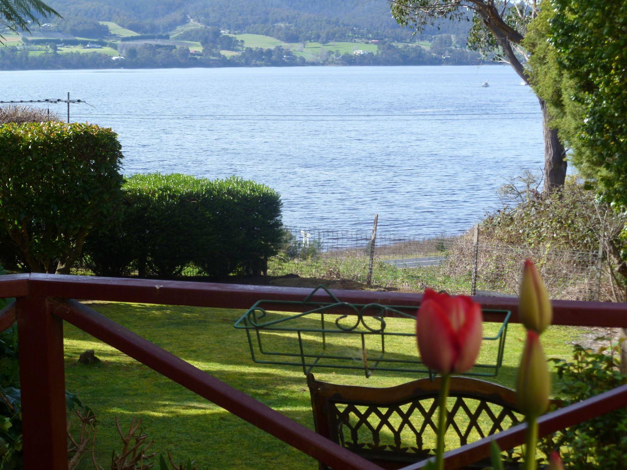 Donalea Bed and Breakfast & Riverview Apartment
