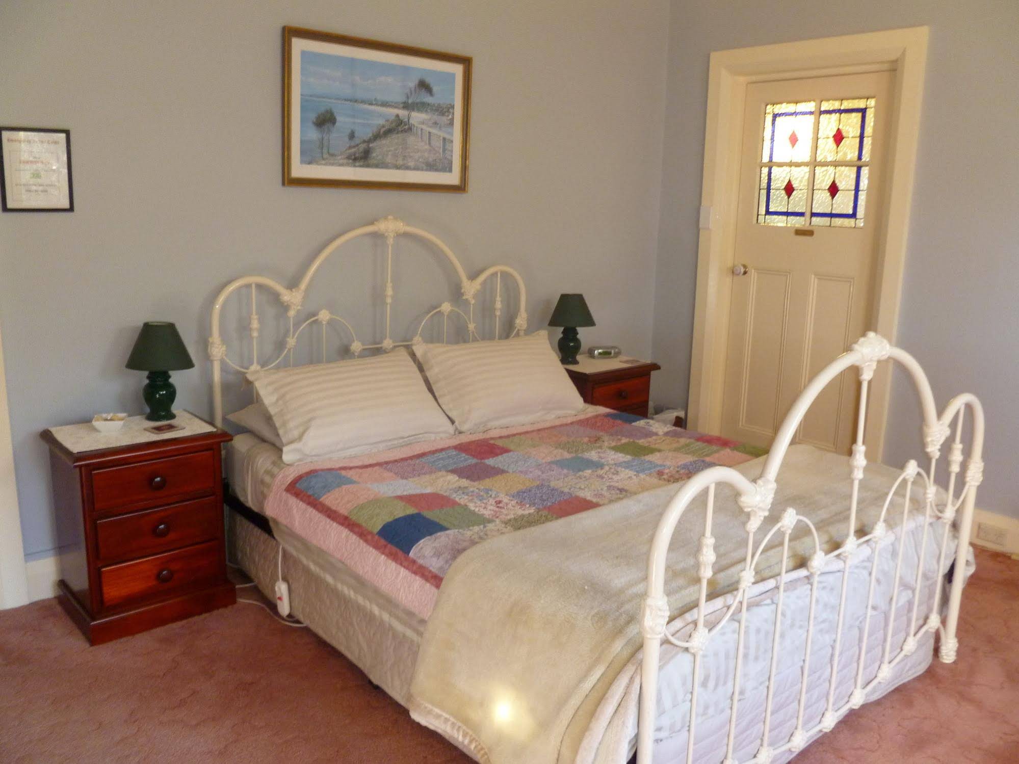 Donalea Bed and Breakfast & Riverview Apartment
