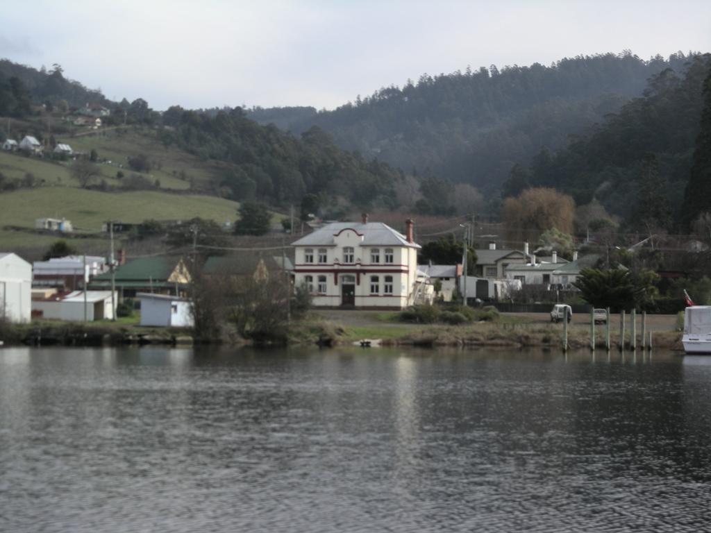 Port Huon Cottages