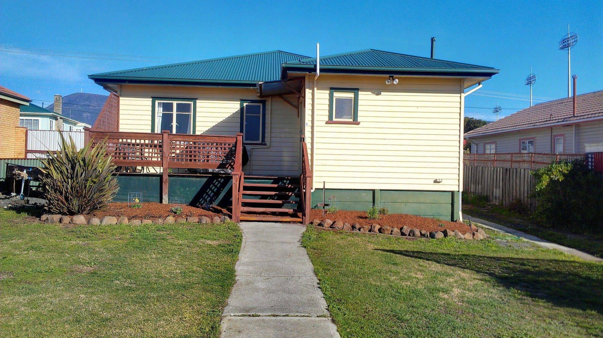 Hobart Cabins And Cottages