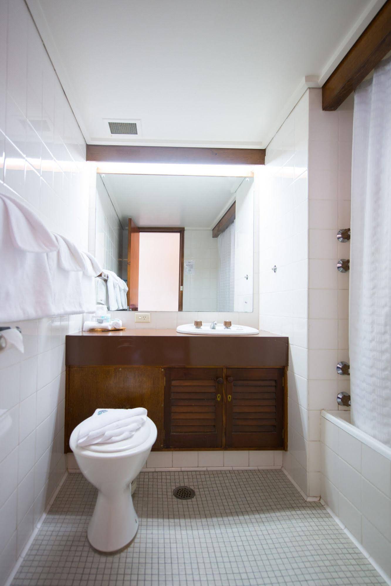 Black Buffalo Hotel