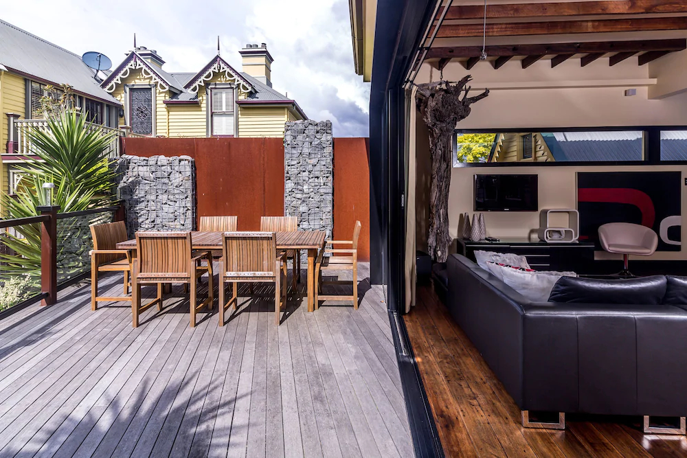 Corinda Contemporary