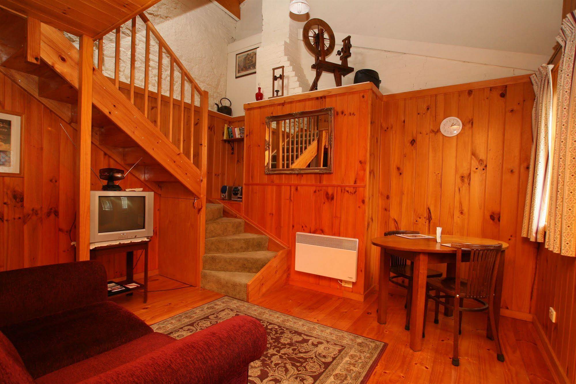 Lodge on Elizabeth