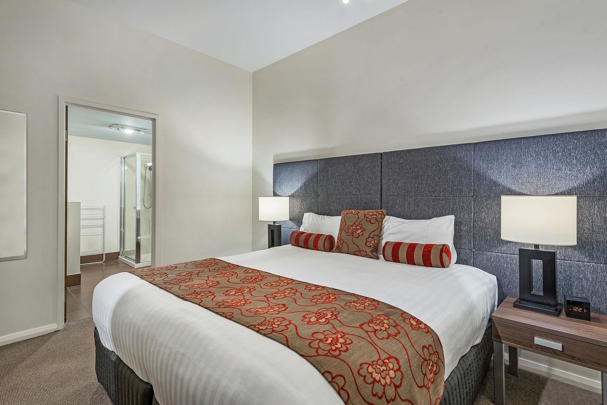 Mantra One Sandy Bay Road