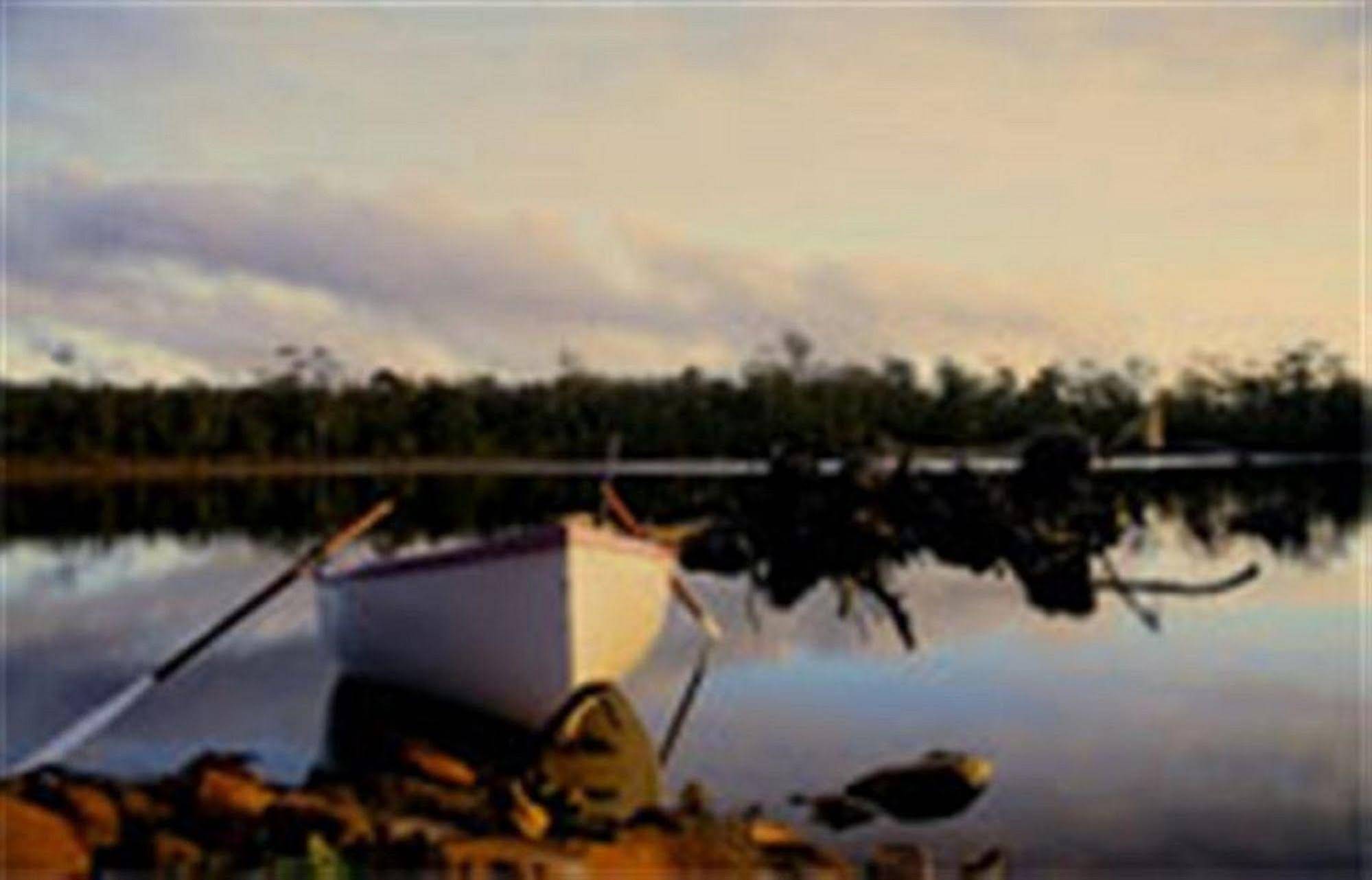Lake Yalleena