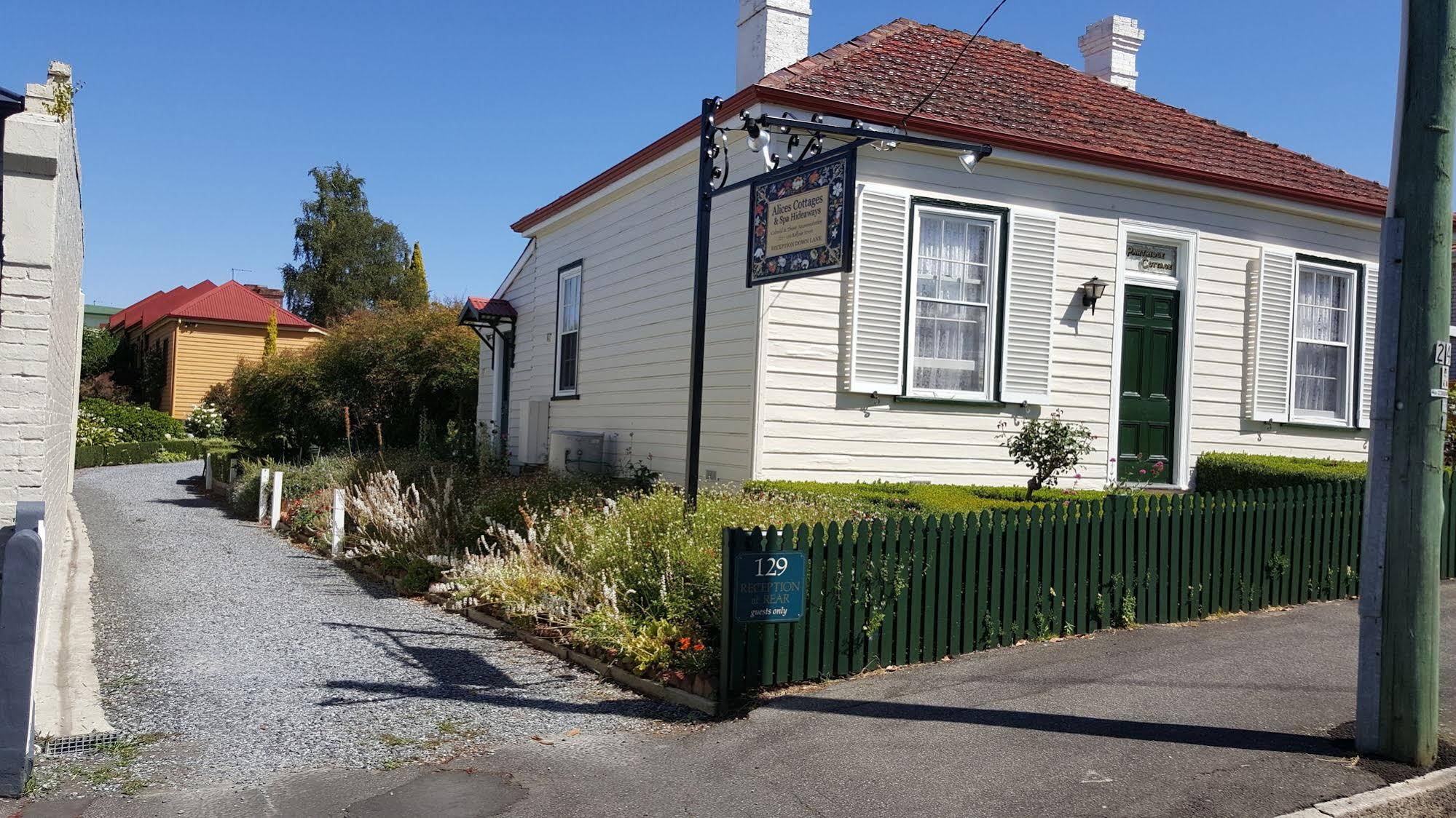 Alice's Cottages & Spa Hideaways