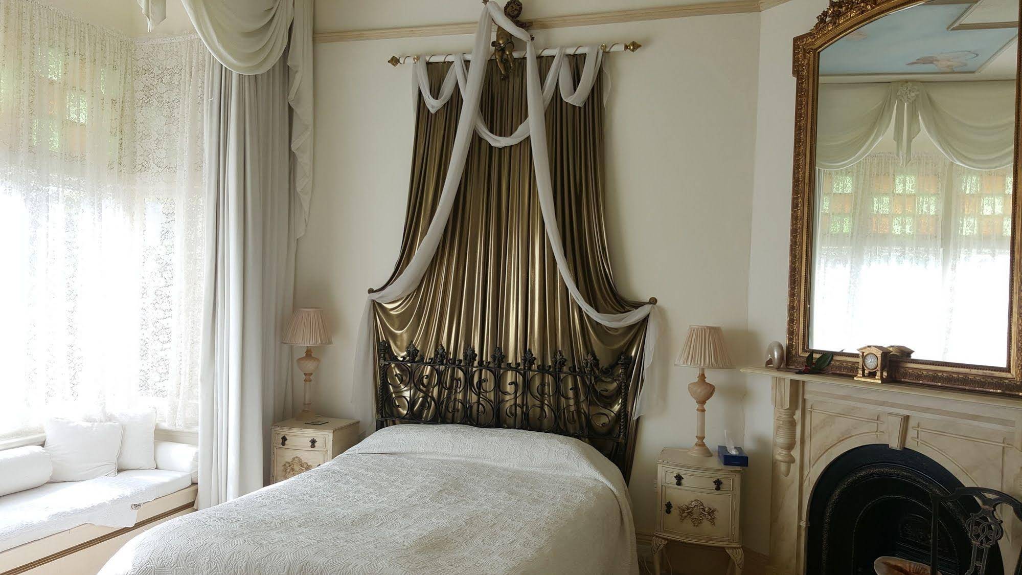Alice's Cottages & Spa Hideaways