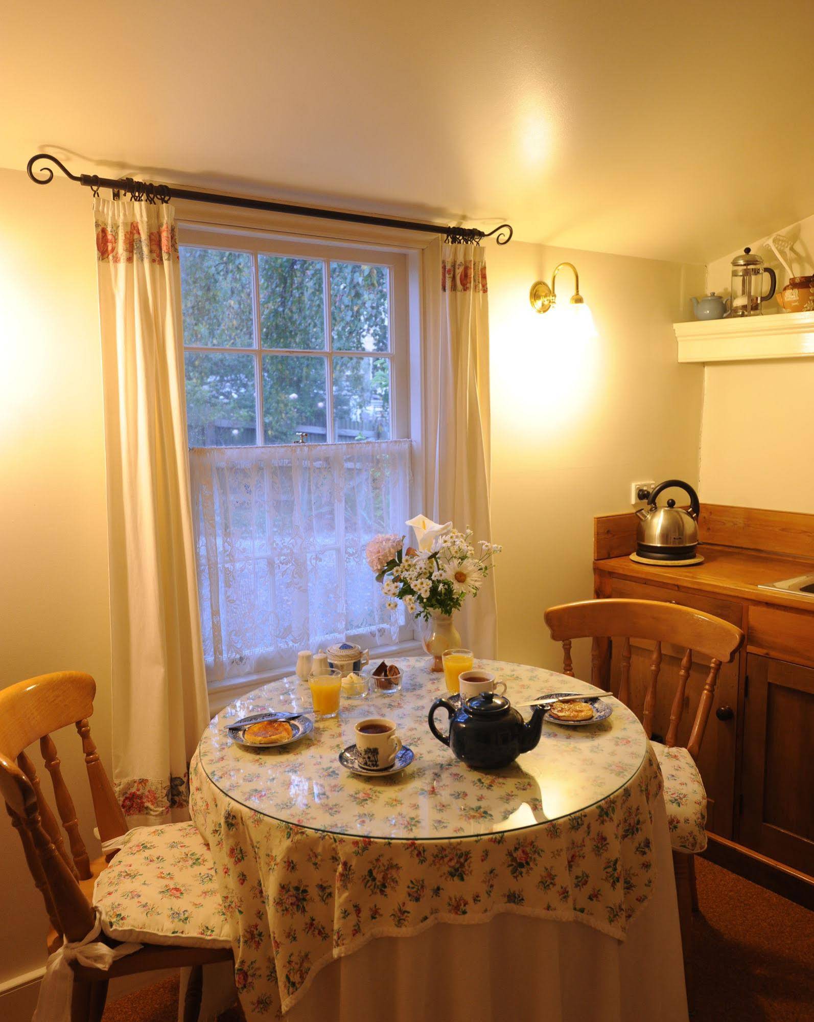 Alice's Cottages & Spa Hideaways