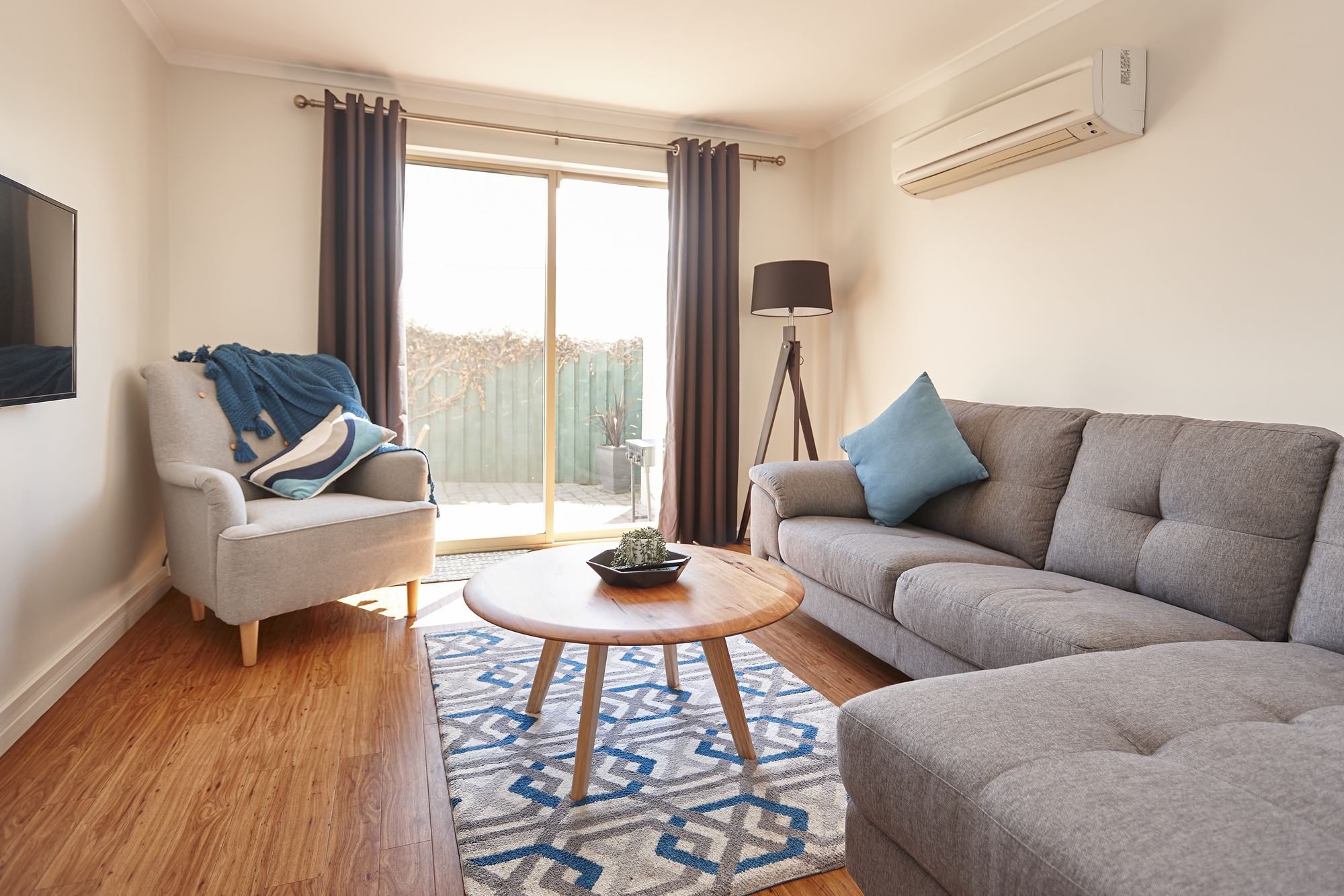 Elphin Motel & Serviced Apartments