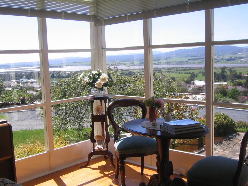 Trevallyn House B & B