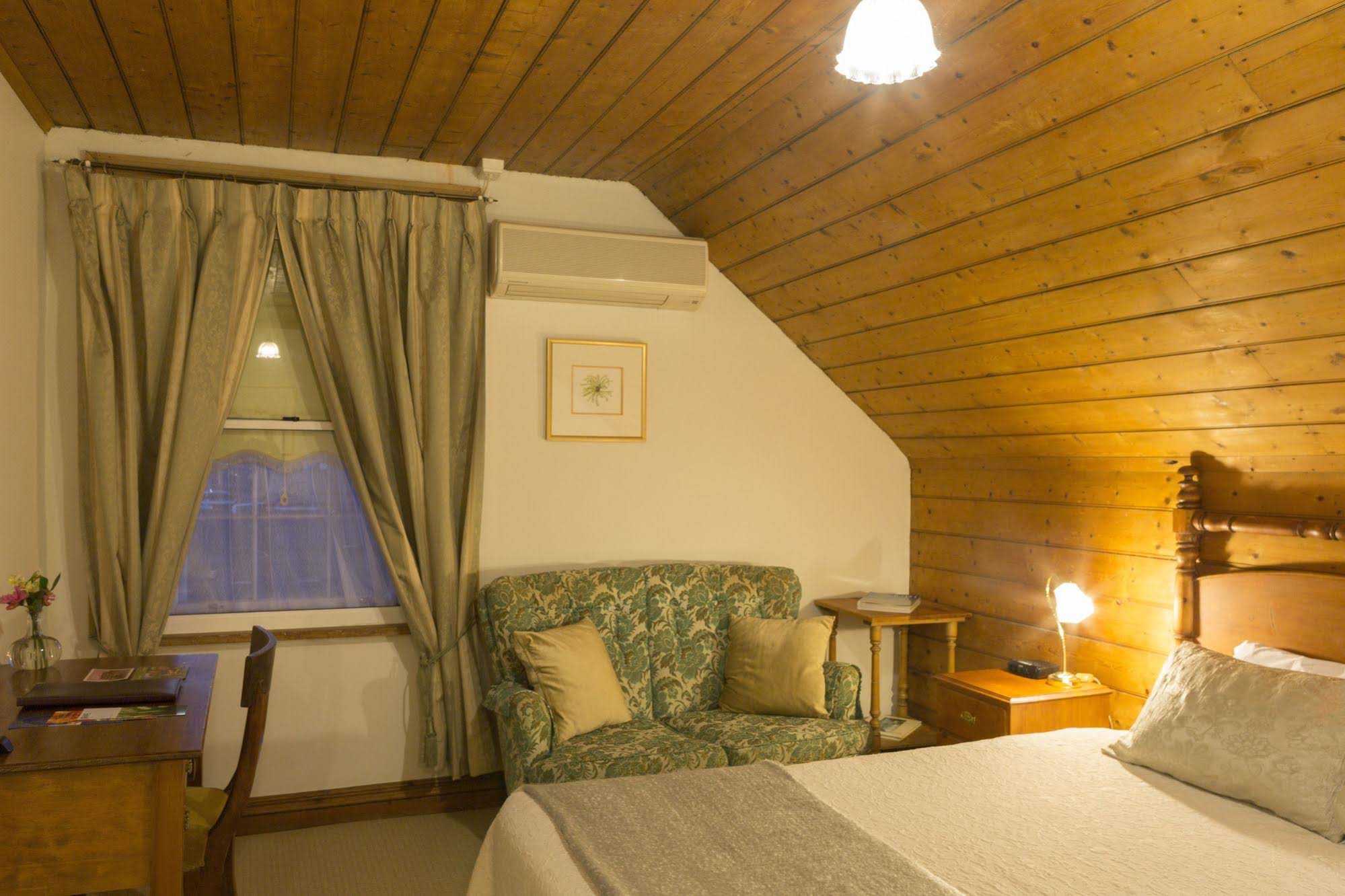 The Racecourse Inn