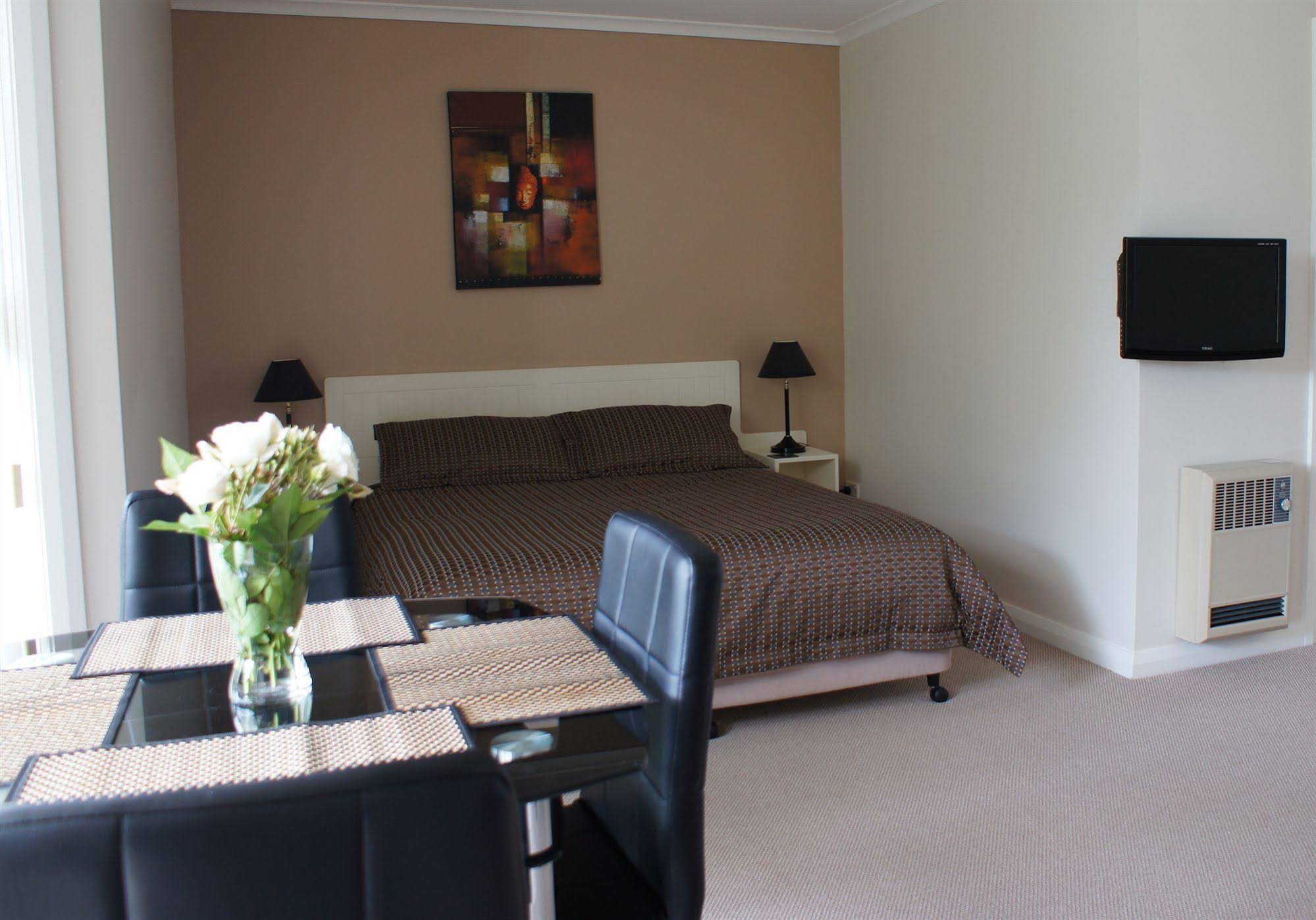 Shearwater Cottages