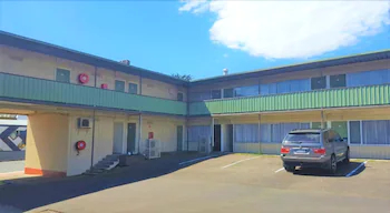 Mt Lyell Motor Inn