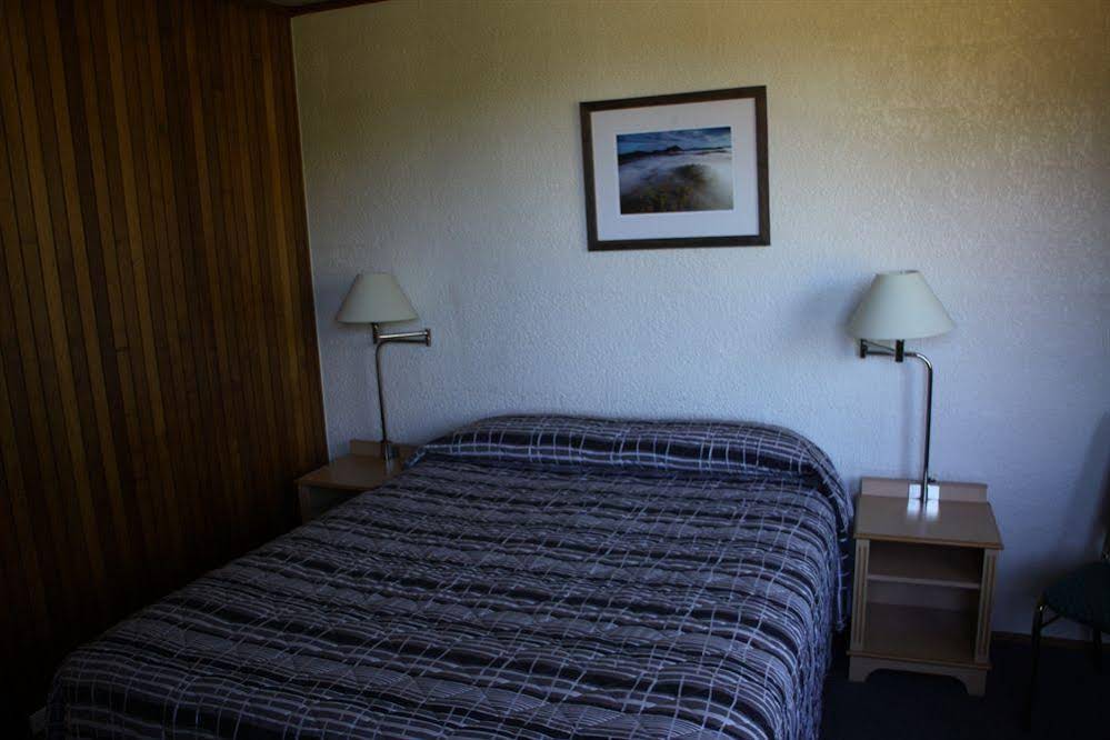 Silver Hills Motel