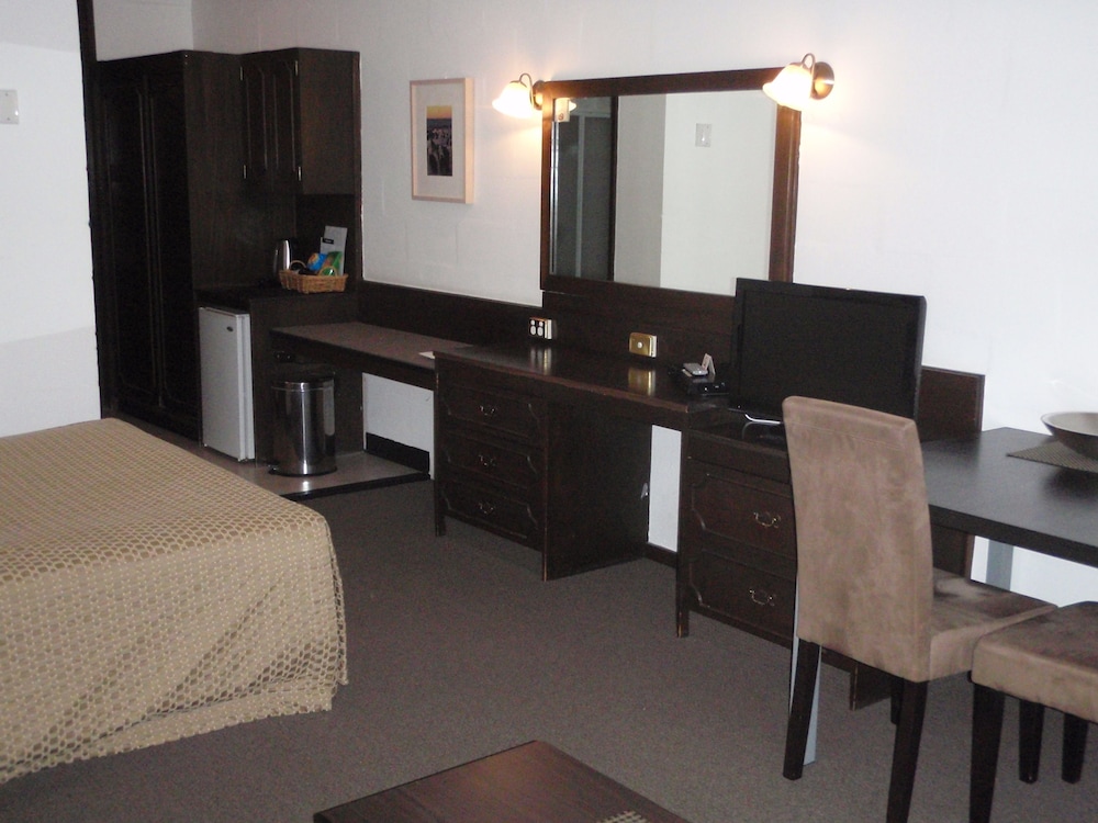 West Coaster Motel