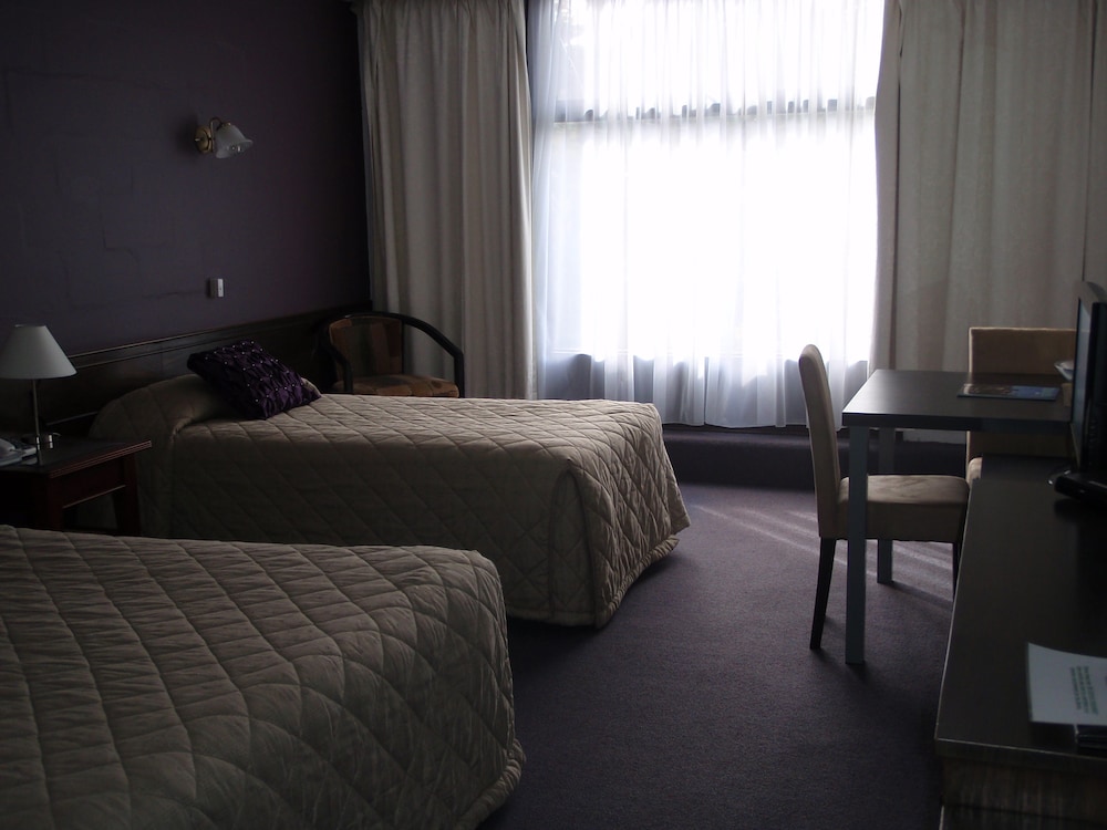 West Coaster Motel