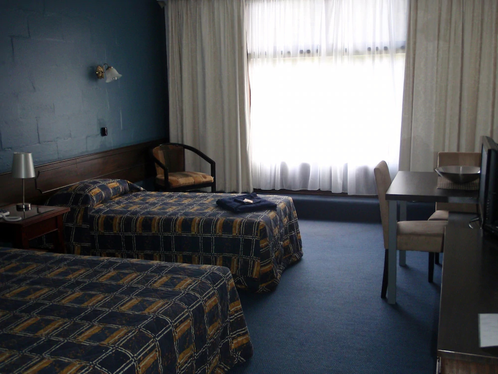 West Coaster Motel