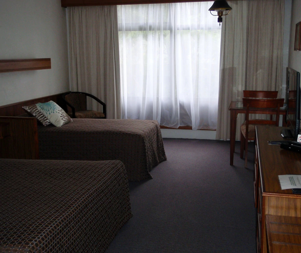West Coaster Motel
