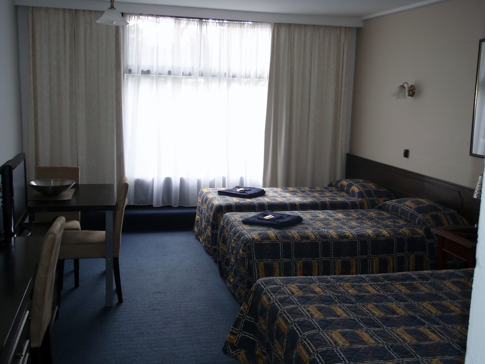 West Coaster Motel