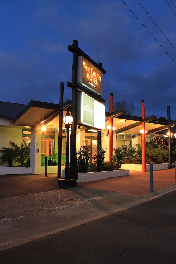 West Coaster Motel