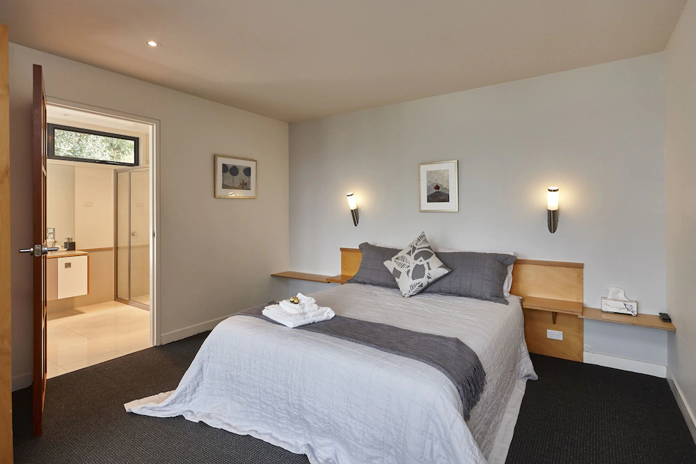 Rosevear's Vineyard Retreat